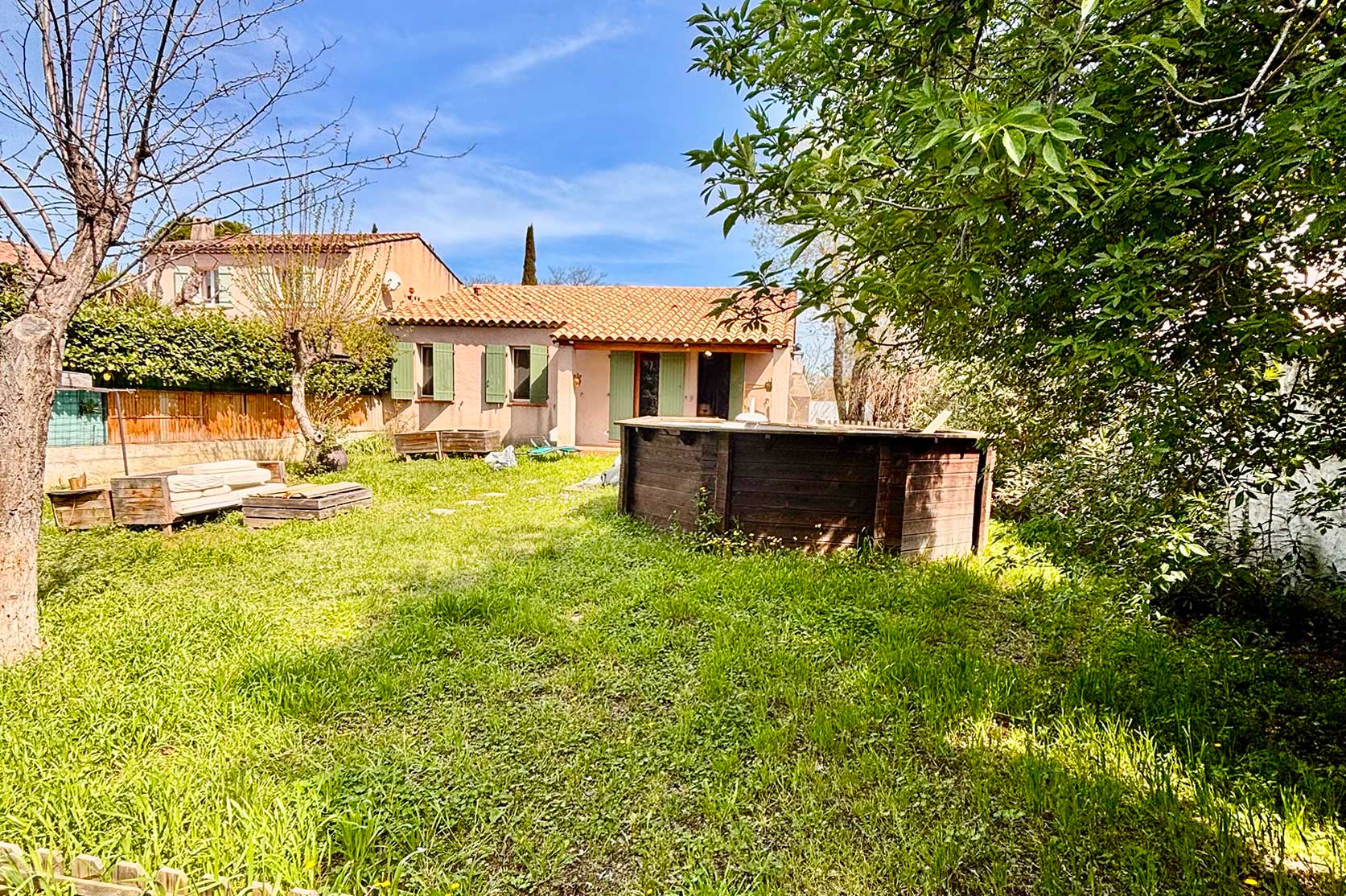 3 Chambres Chambres,1 Salle de bainsSalle de bain,Maison,Localisation,1011