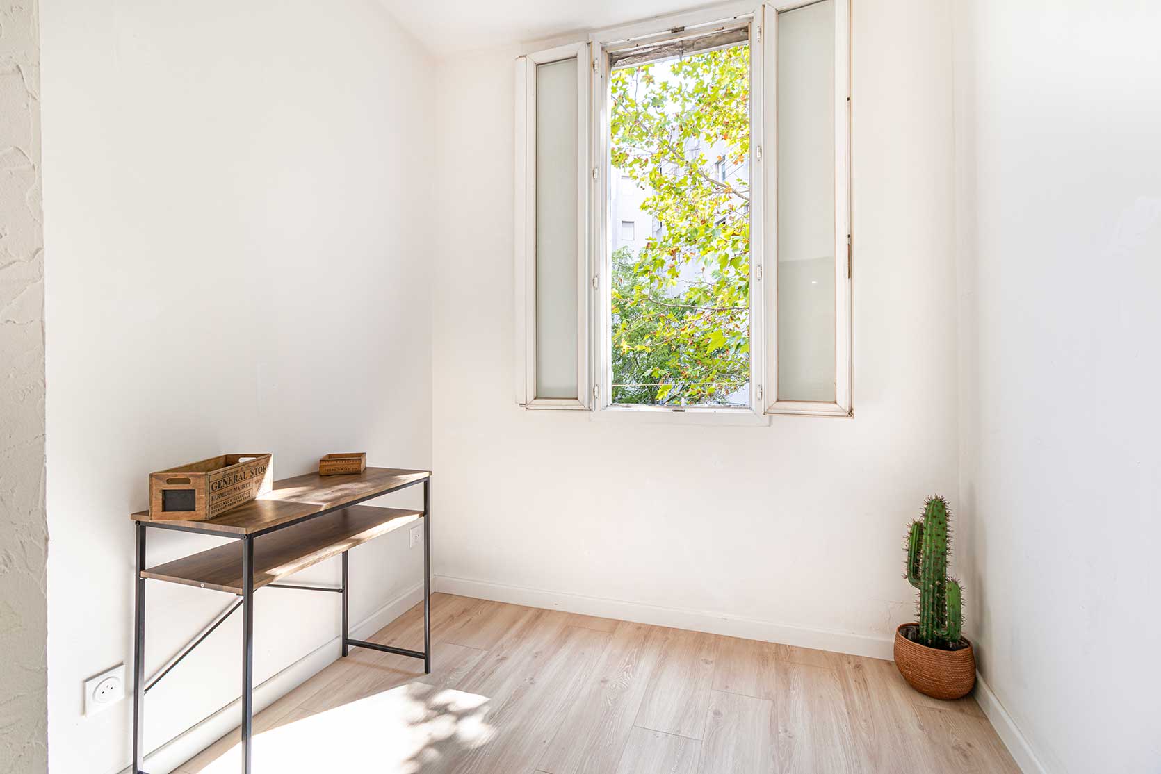 1 Chambre Chambres, ,1 Salle de bainsSalle de bain,Appartement,Localisation,1015