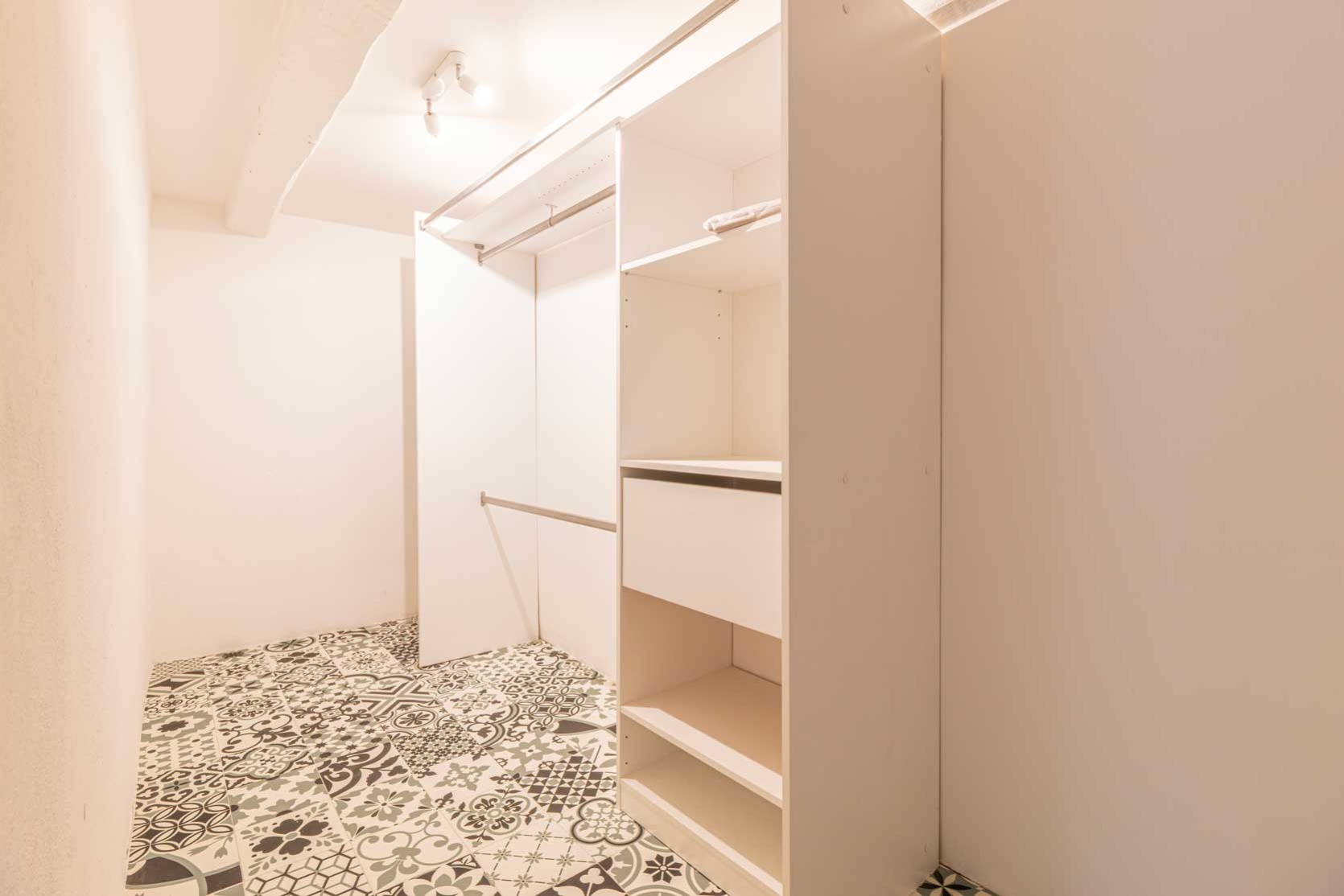 1 Chambre Chambres, ,1 Salle de bainsSalle de bain,Appartement,Location,1018