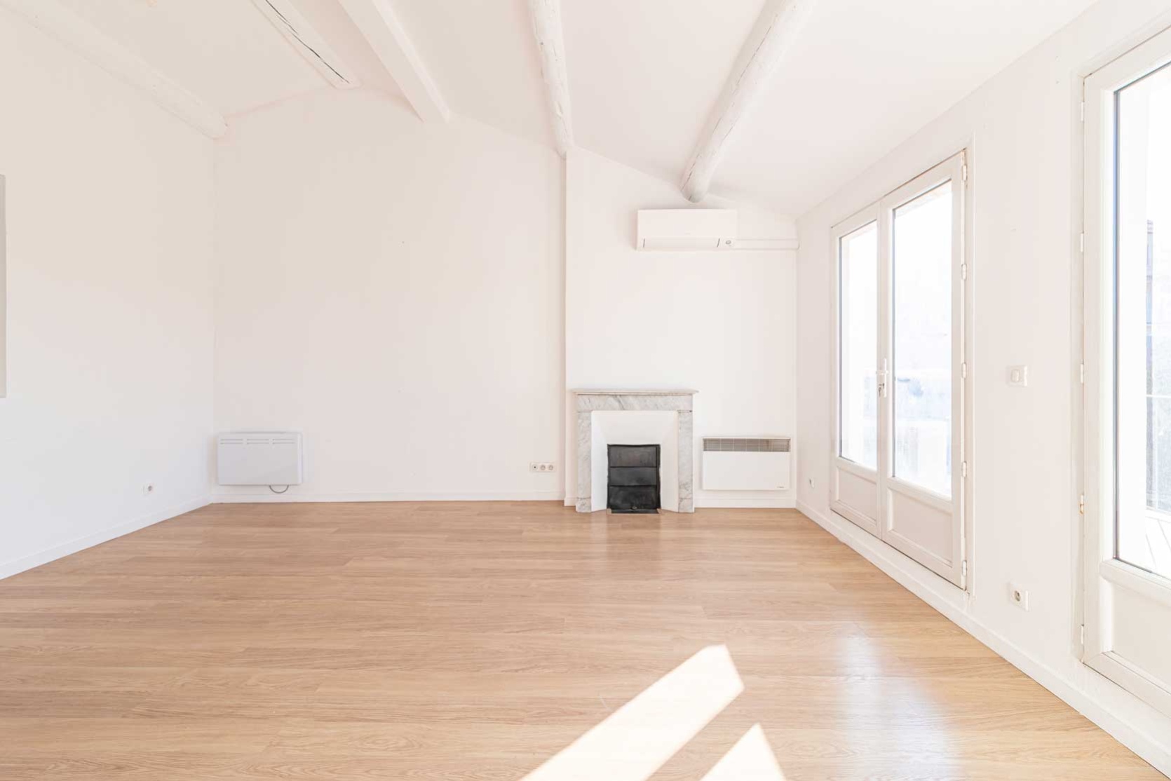 3 Chambres Chambres, ,1 Salle de bainsSalle de bain,Appartement,Location,1021