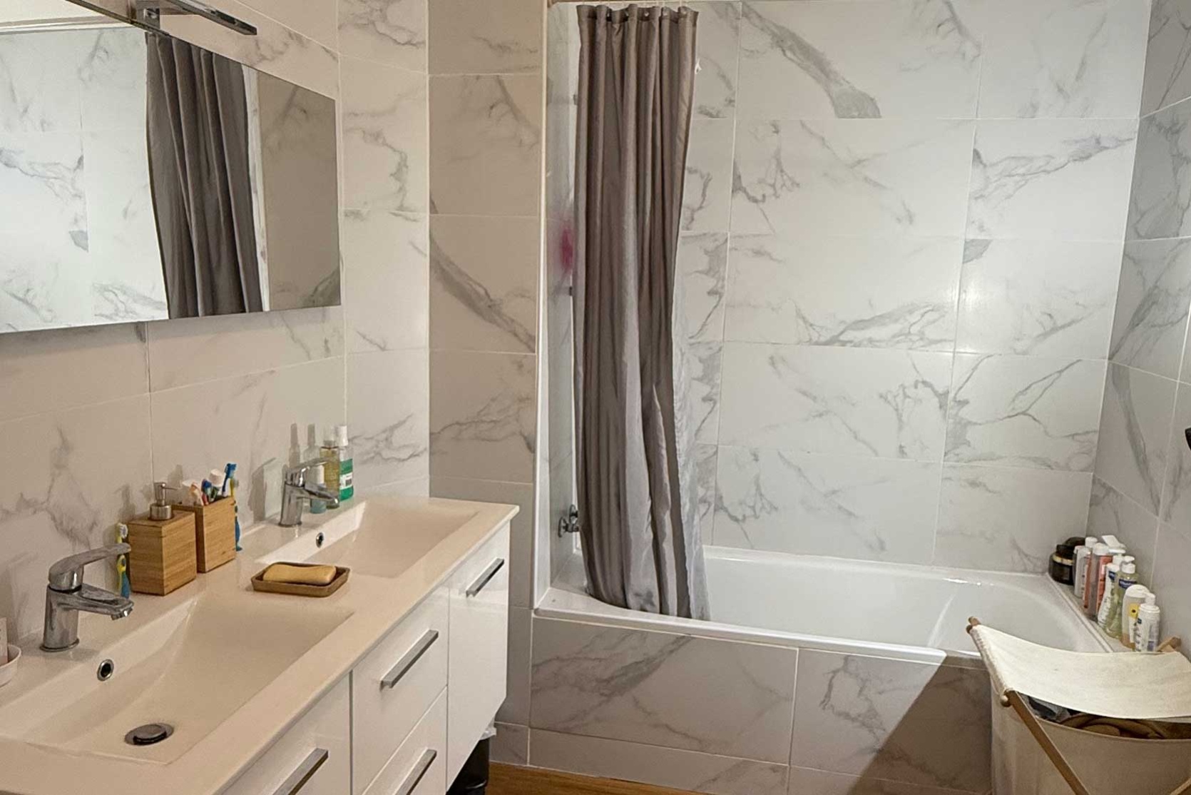 3 Chambres Chambres, ,1 Salle de bainsSalle de bain,Appartement,Location,1023