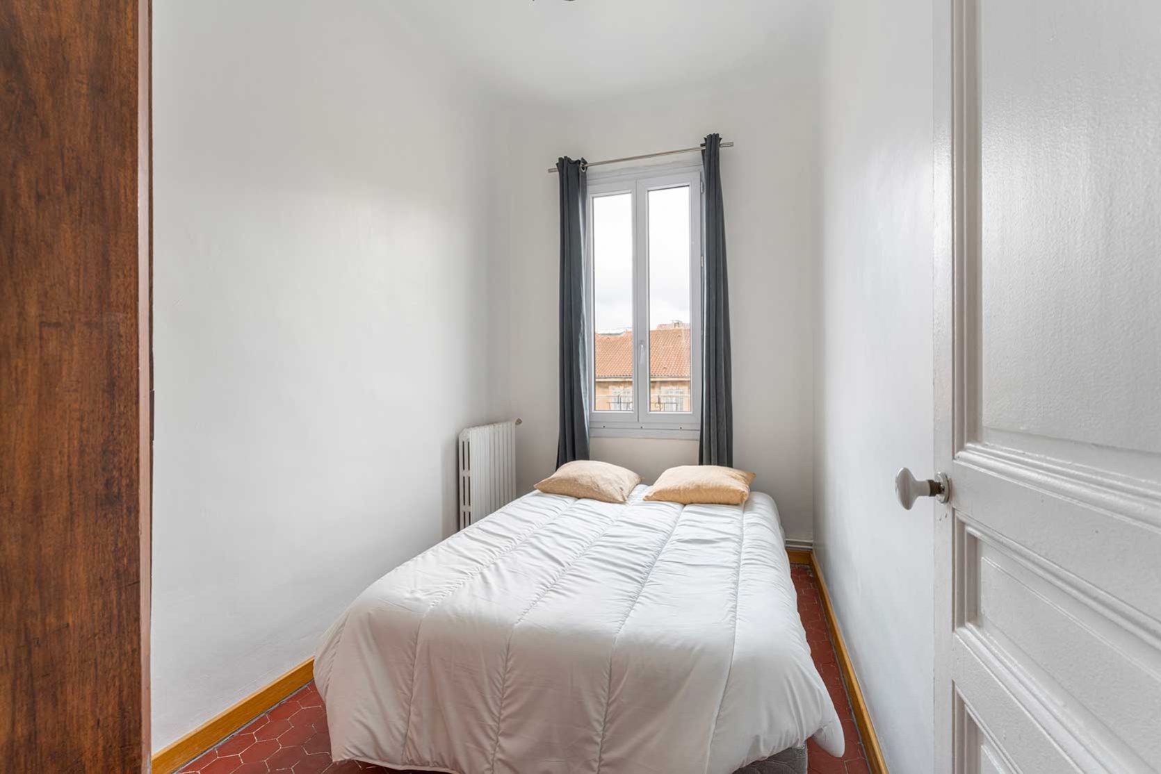 1 Chambre Chambres, ,1 Salle de bainsSalle de bain,Appartement,Location,1027