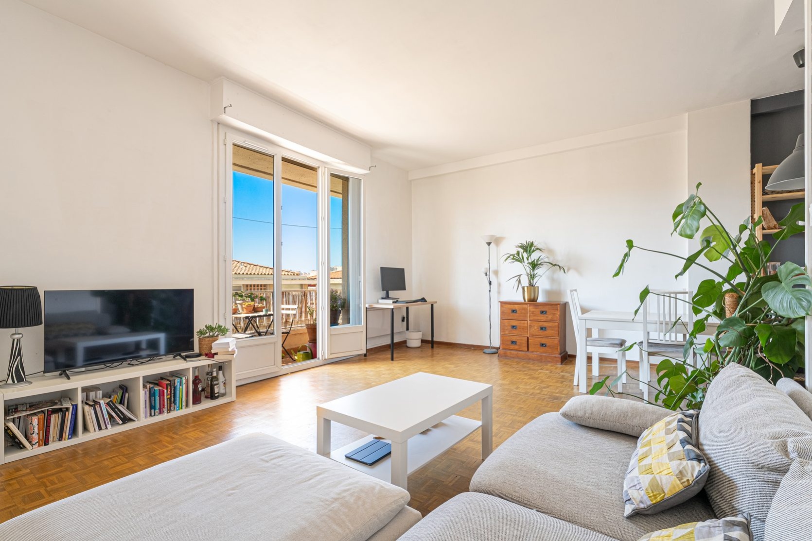 1 Chambre Chambres, ,1 Salle de bainsSalle de bain,Appartement,Location,1036