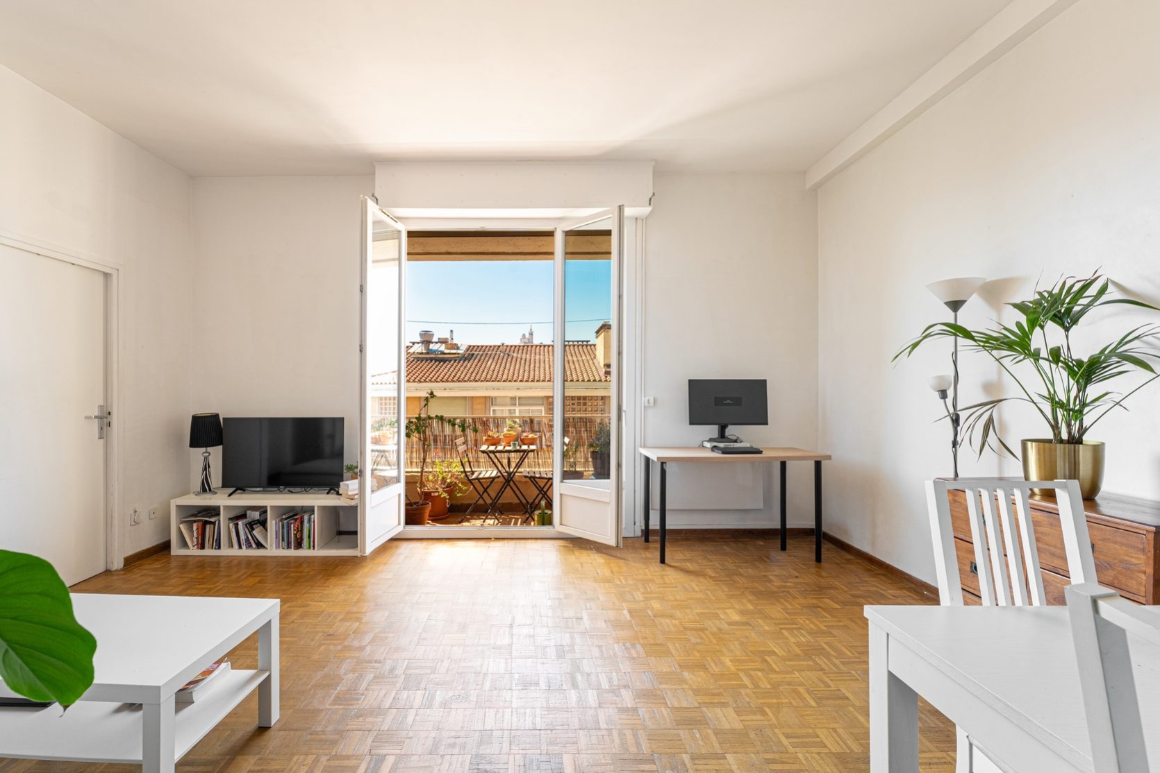1 Chambre Chambres, ,1 Salle de bainsSalle de bain,Appartement,Location,1036